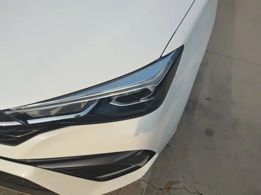 Roewe i5 — миниатюра 5