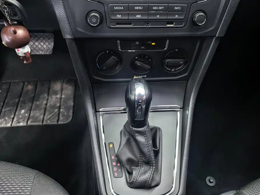 Volkswagen Bora — миниатюра 16