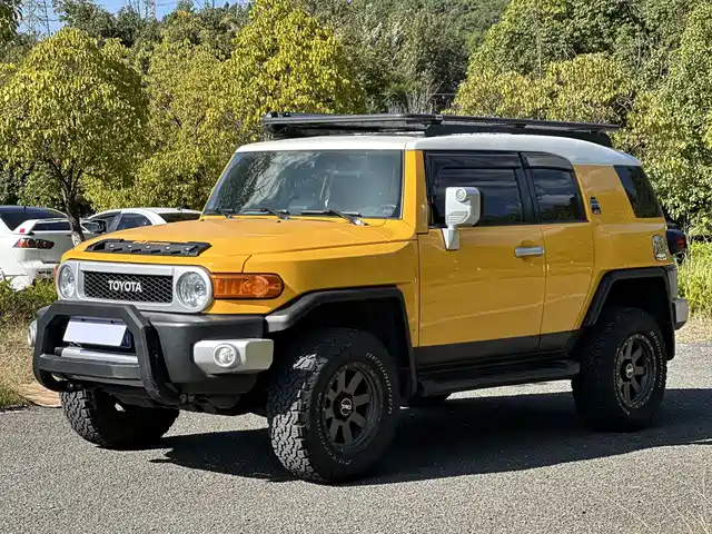 toyota fj-cool-luze
