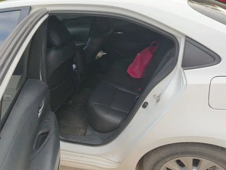 Toyota Corolla — миниатюра 11