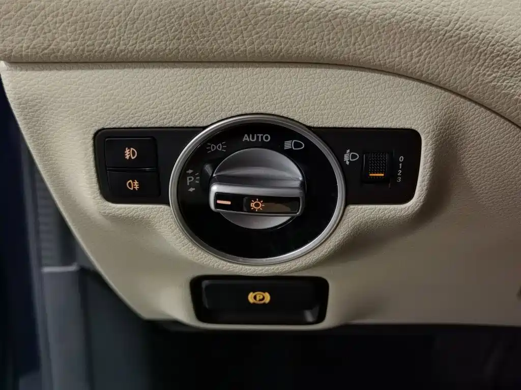 Mercedes-Benz GLA — миниатюра 21