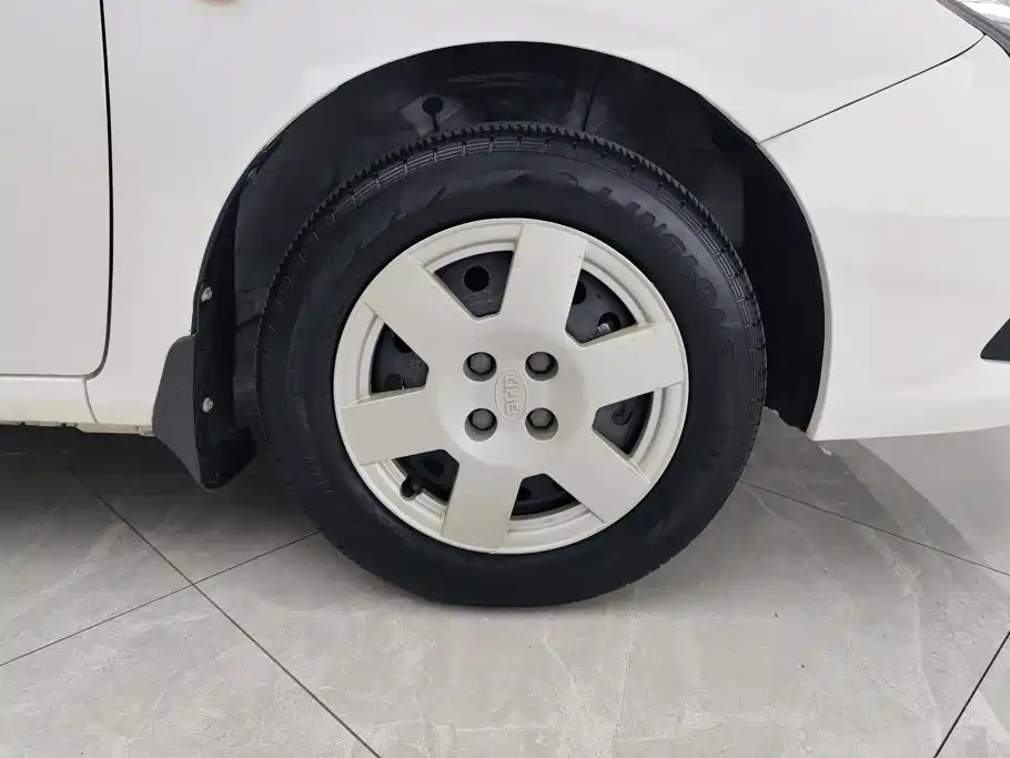 BYD F3 — миниатюра 6