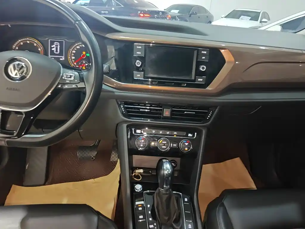 Volkswagen Tharu — миниатюра 13
