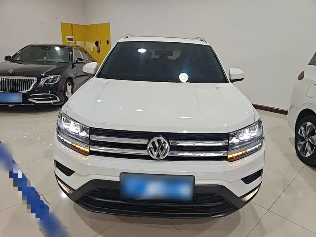 Volkswagen Tharu — миниатюра 3
