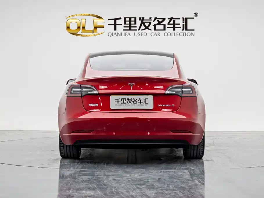 Tesla Model 3 — миниатюра 2
