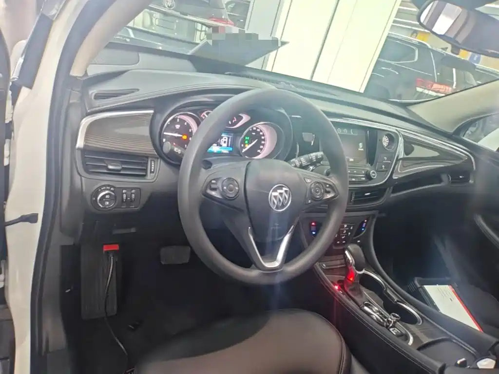 Buick Envision Plus — миниатюра 10