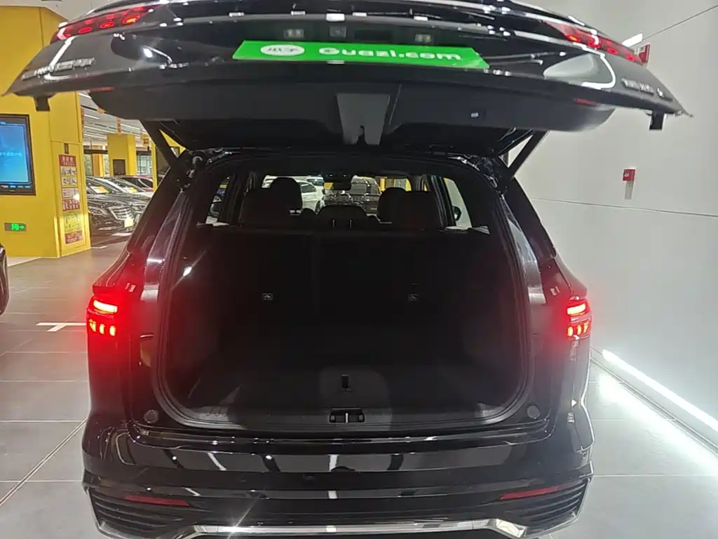 Geely Xingyue L — миниатюра 19