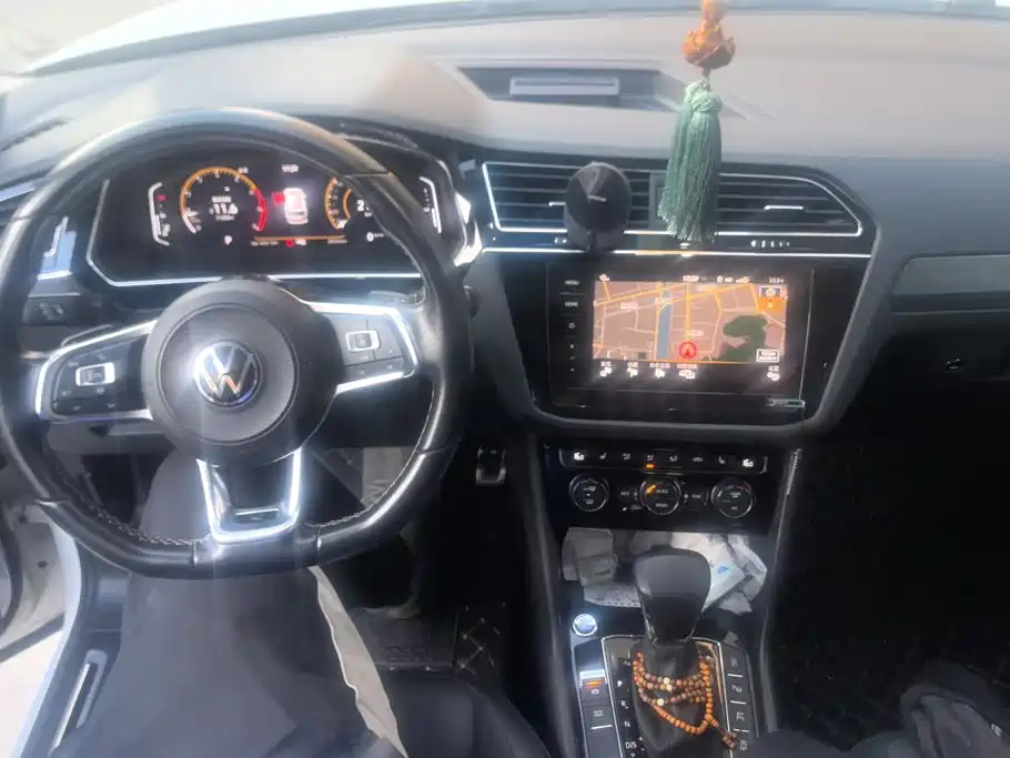 Volkswagen Tiguan L — миниатюра 12