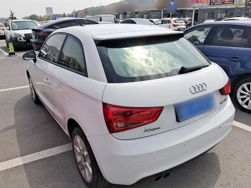Audi A1 2014 30 TFSI Fashion