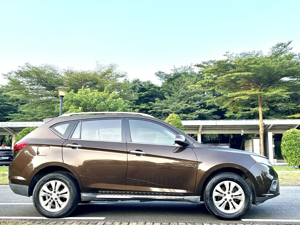 Landwind Landwind X5 — миниатюра 8