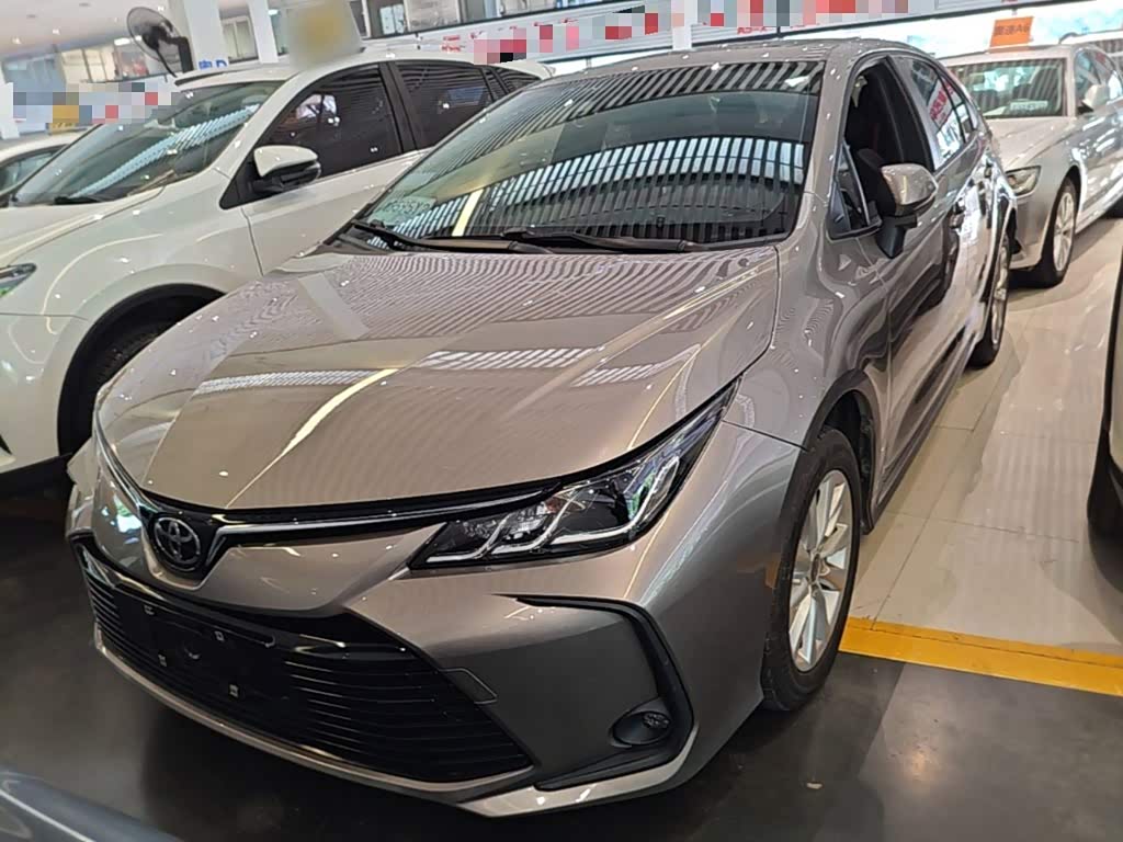 Toyota Corolla 1.2 л 2024 г. шампань/коричневый, пробег 35500 км