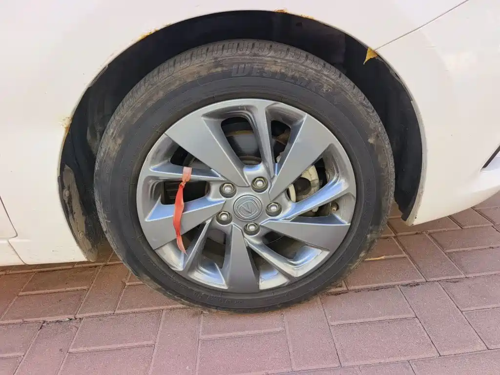 Changan Eado DT — миниатюра 8