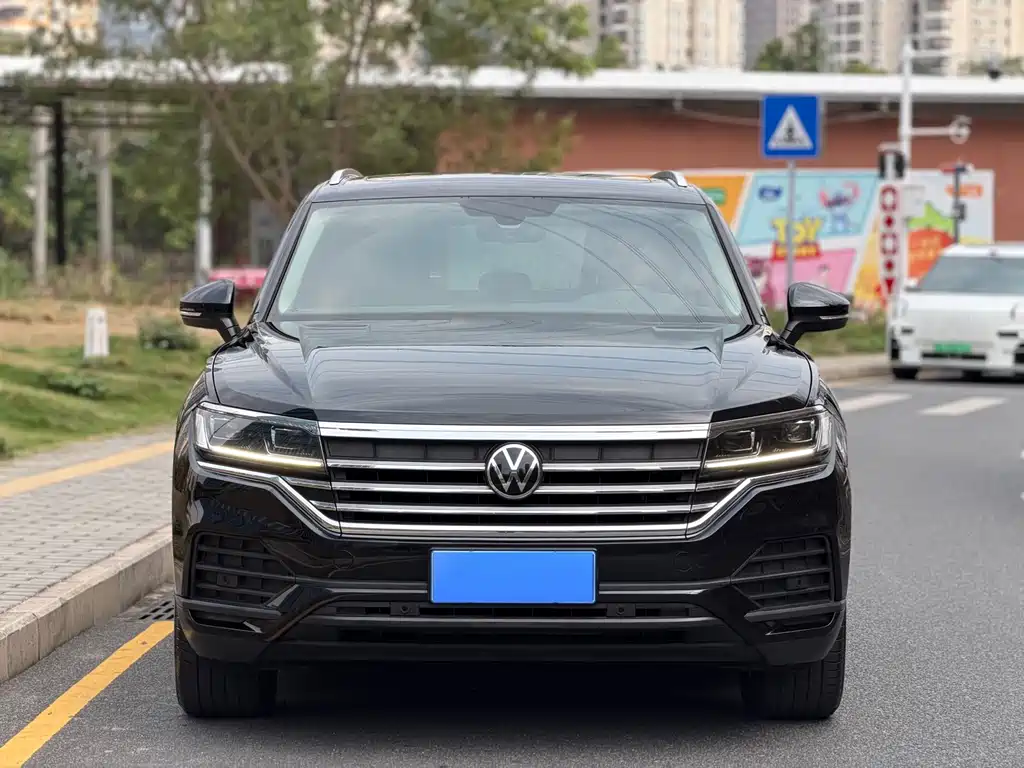 Volkswagen Touareg 2022 2.0TSI