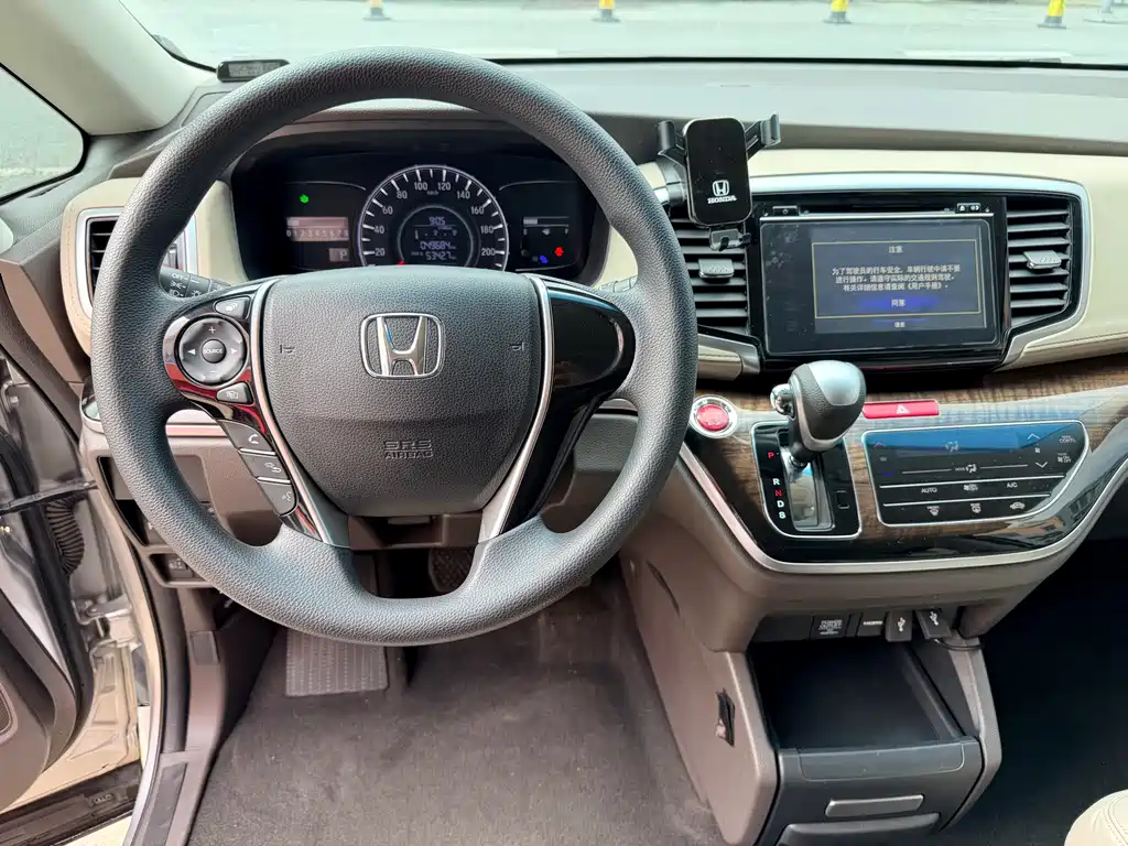 Honda Odyssey 2015 2.4L Luxury