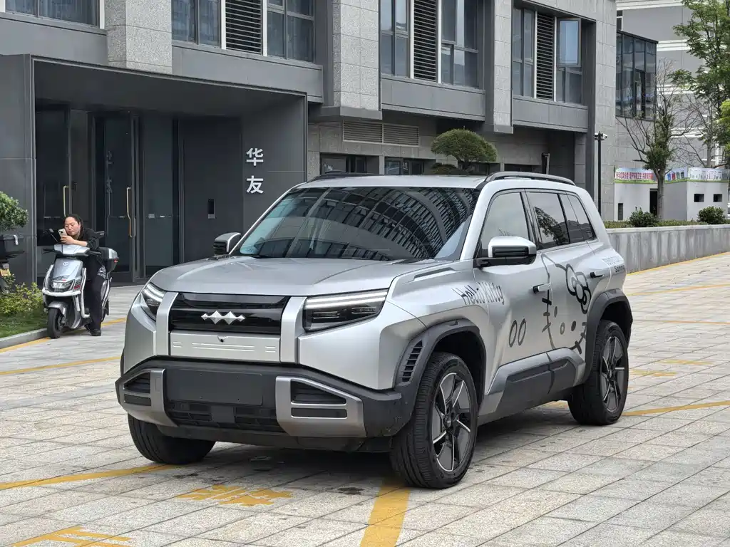Fang Cheng Bao Titanium 3 2025