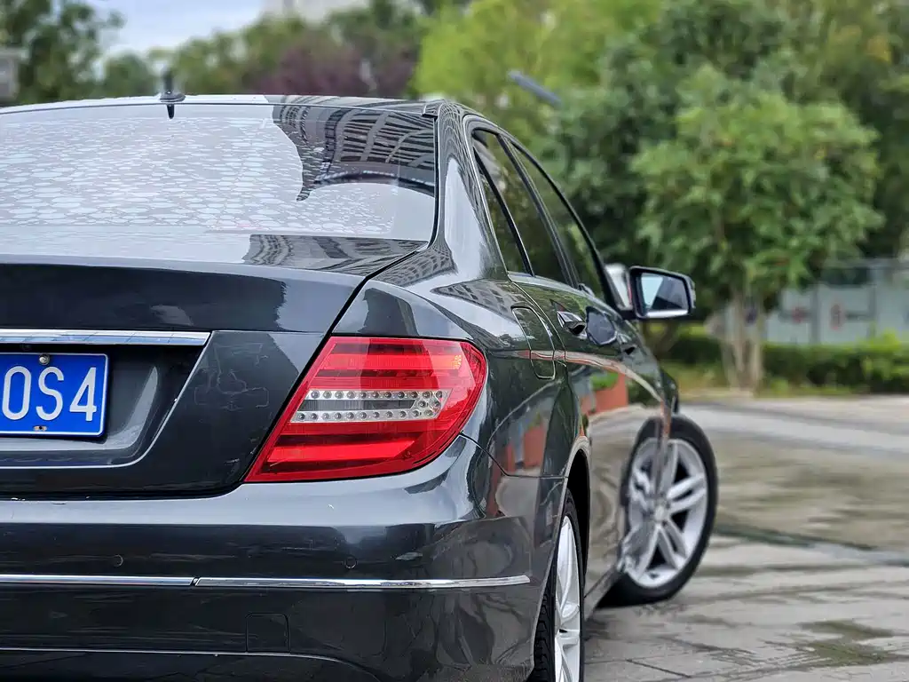 Mercedes-Benz C-Class — миниатюра 20