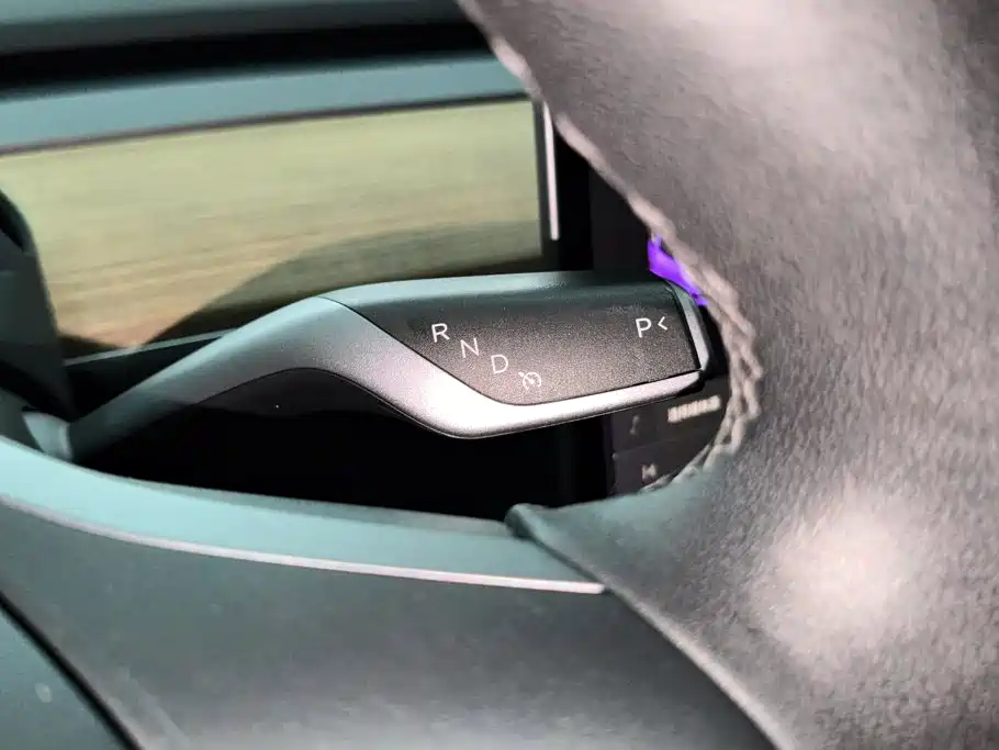 Tesla Model 3 — миниатюра 16