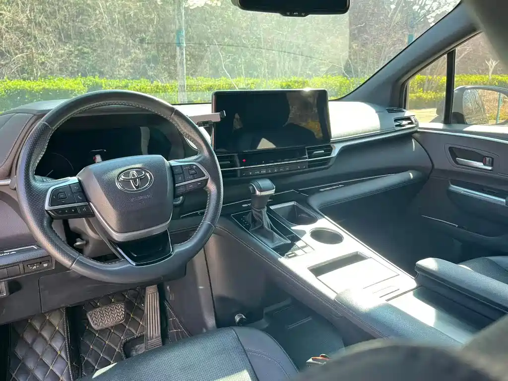 Toyota Sienna 2021 2.5L Luxury