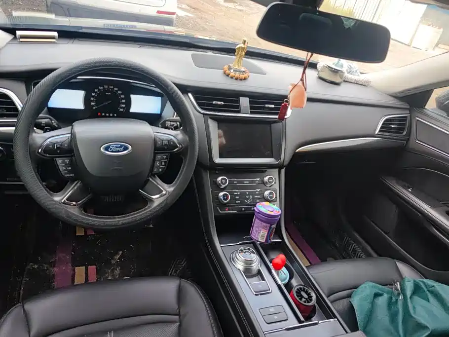 Ford Taurus — миниатюра 12