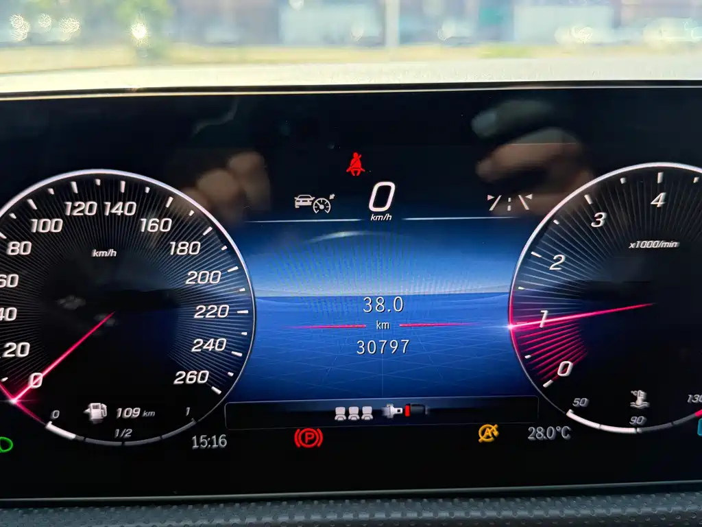 Mercedes-Benz A-Class — миниатюра 12
