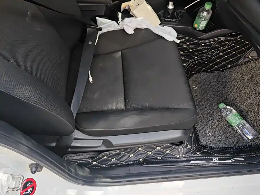Honda Fit — миниатюра 8
