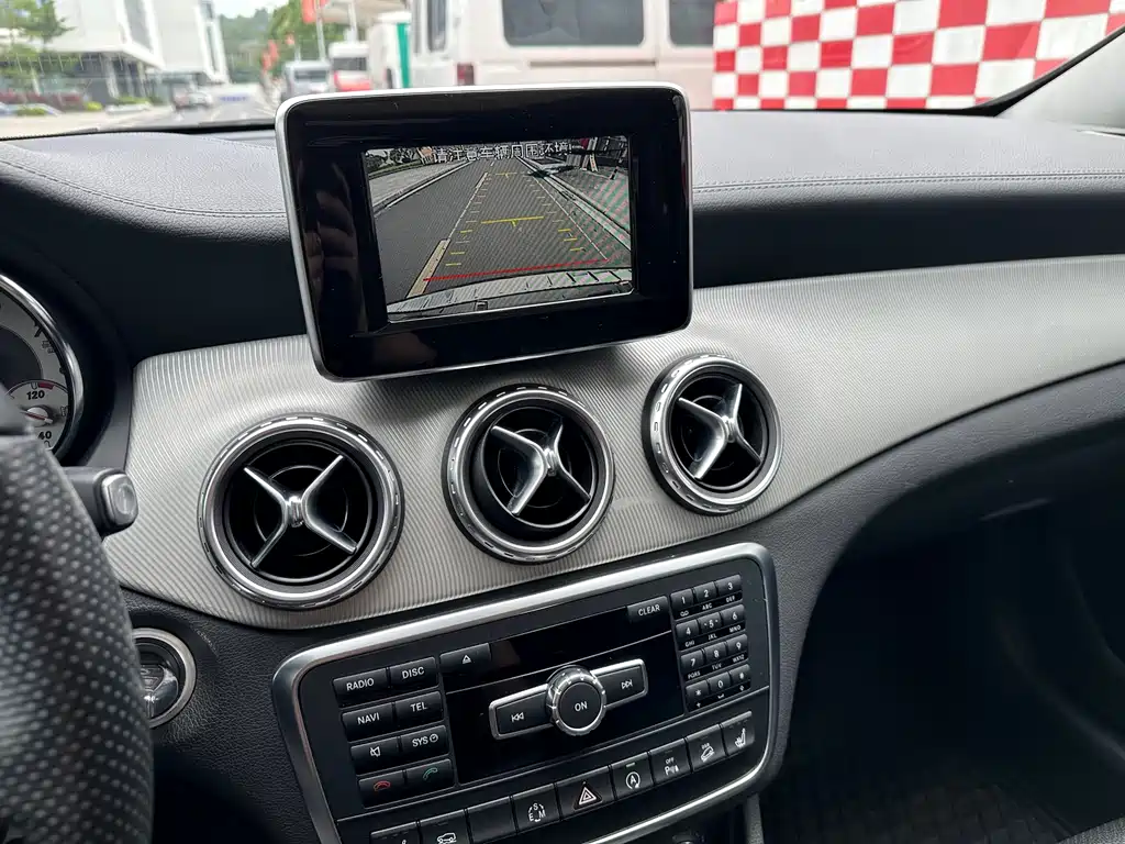Mercedes-Benz GLA 2015 GLA 220 4MATIC Luxury
