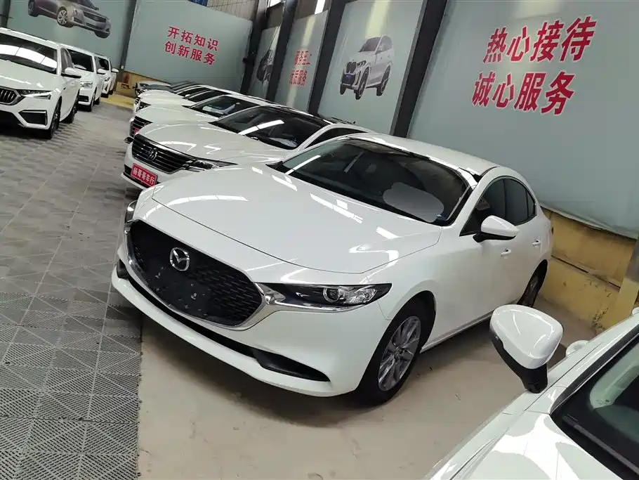 Купить Mazda 3 Axela