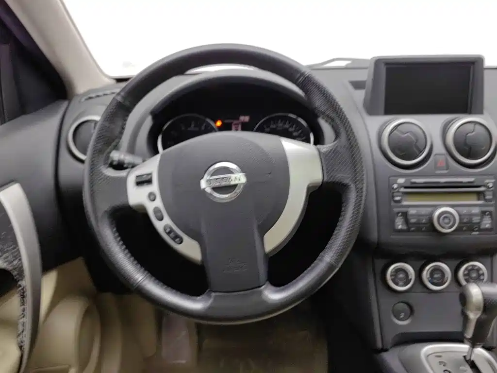 Nissan Qashqai — миниатюра 11