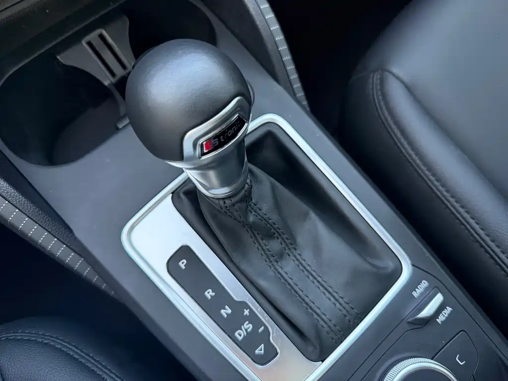 Audi Q2L — миниатюра 25