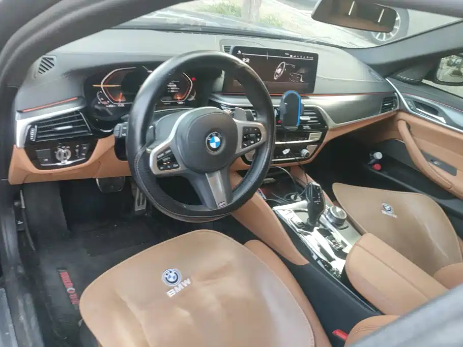 BMW 5 Series (Import) — миниатюра 12