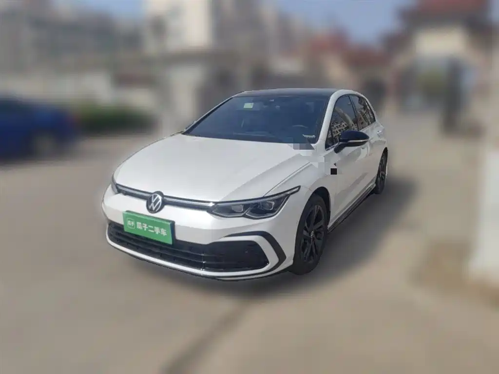 Volkswagen Golf 2024