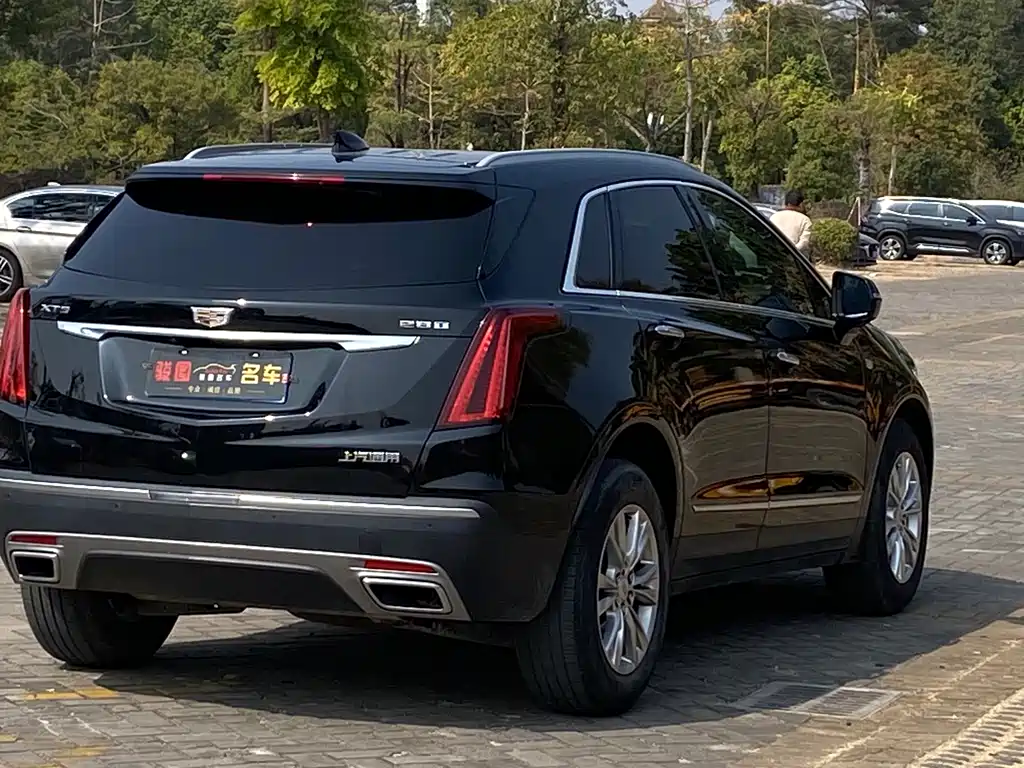 CADILLAC XT5