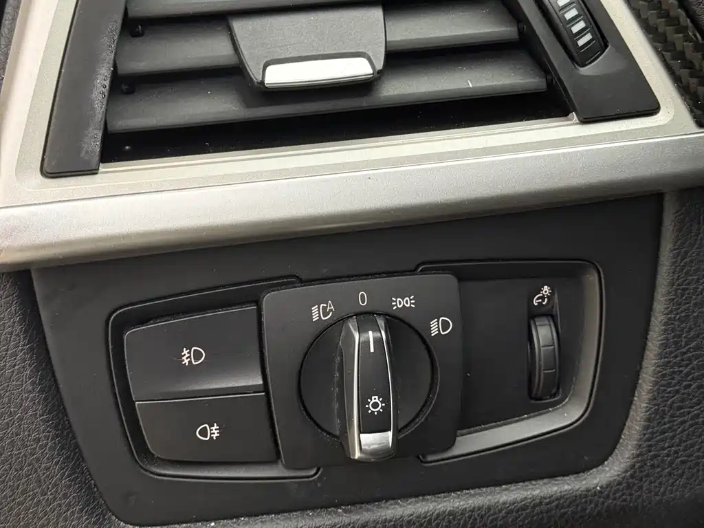 BMW 3 Series — миниатюра 16