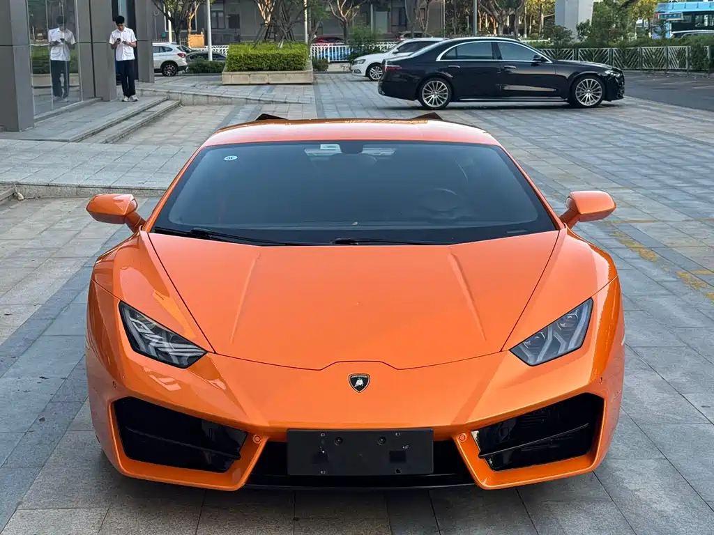 LAMBORGHINI HURACÁN