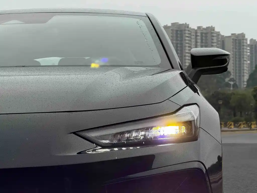 Changan UNI-V — миниатюра 5
