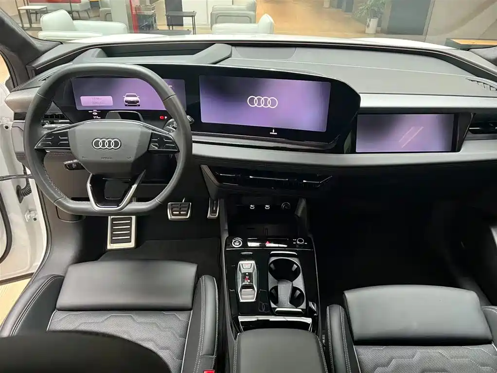 Audi Q6L e-tron