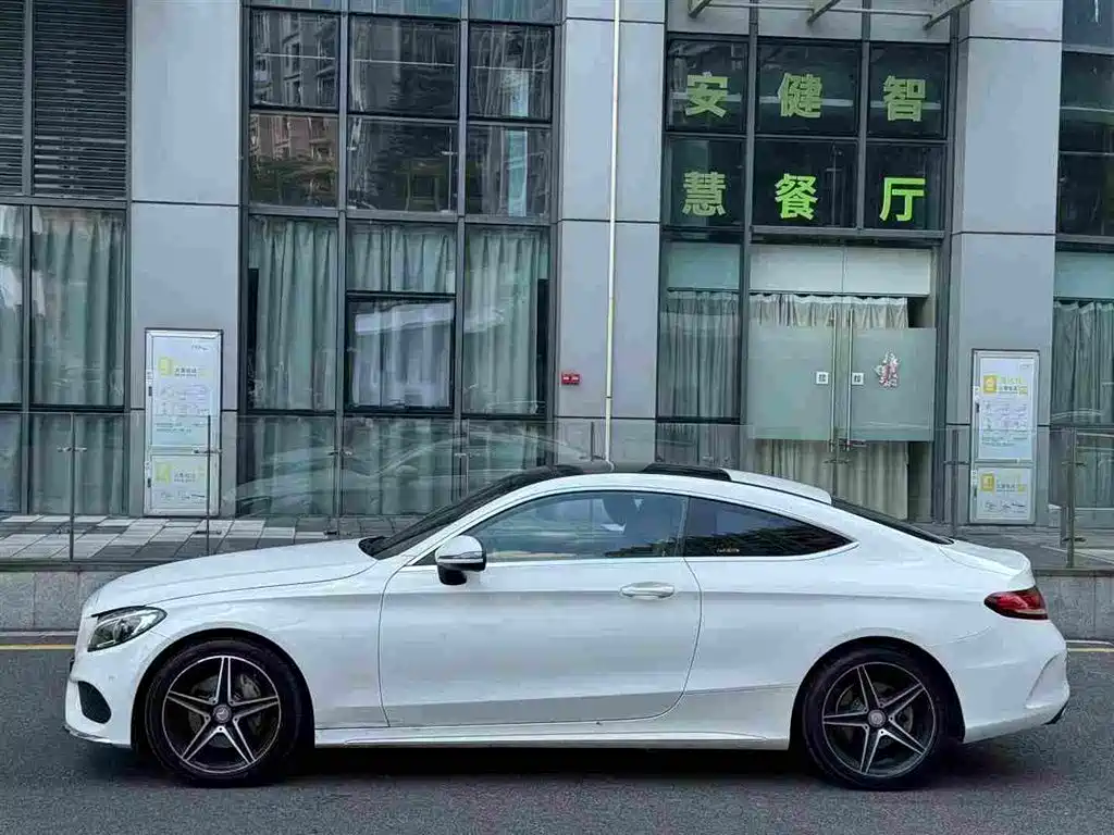 Mercedes-Benz C-Class (Import) — миниатюра 3