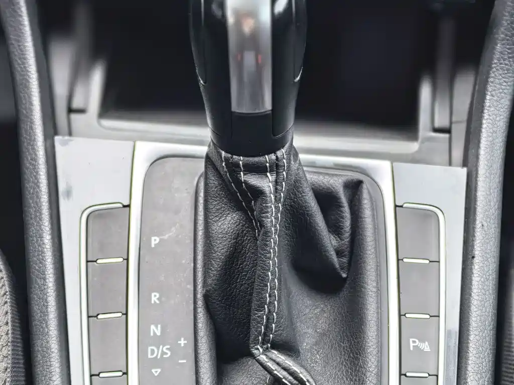Volkswagen Golf 2017 1.6L AT Comfort