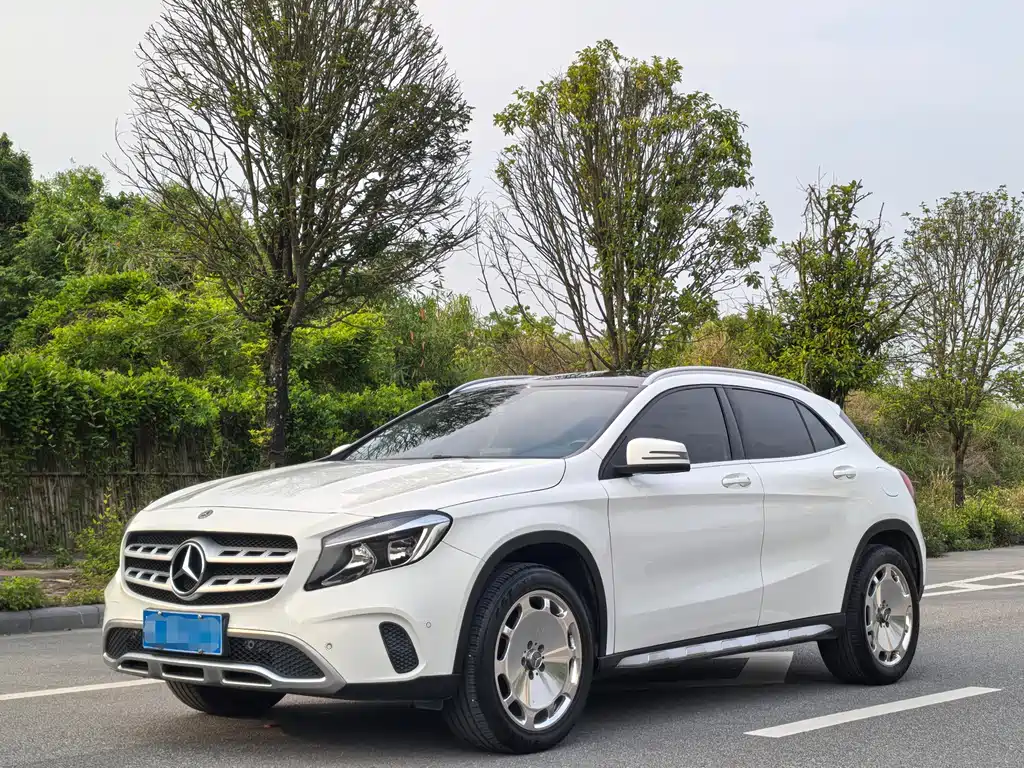 Mercedes-Benz GLA 2019