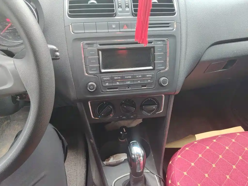 Volkswagen Polo — миниатюра 9