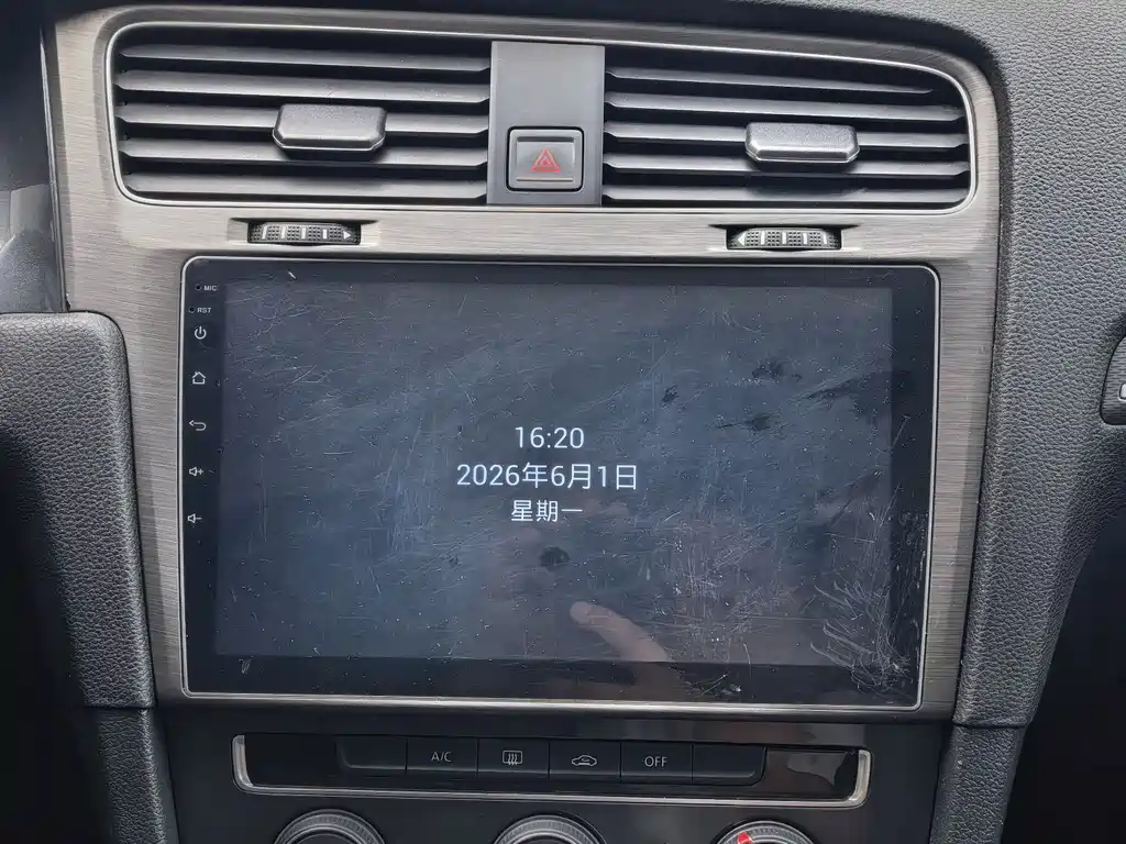 Volkswagen Golf 2017 1.6L AT Comfort