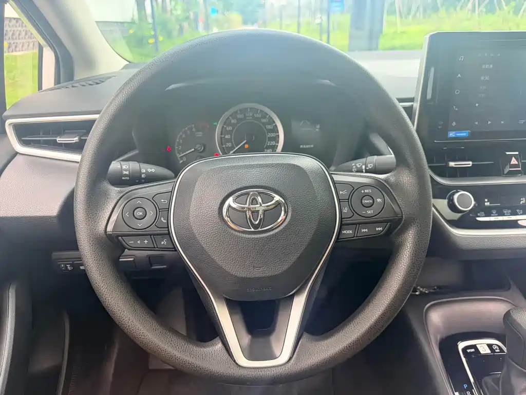 Toyota Corolla — миниатюра 14