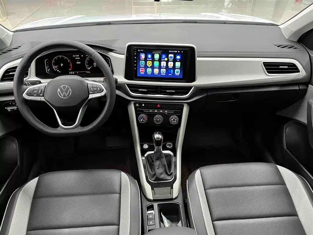 VOLKSWAGEN T ROC EXPLORING SONGS