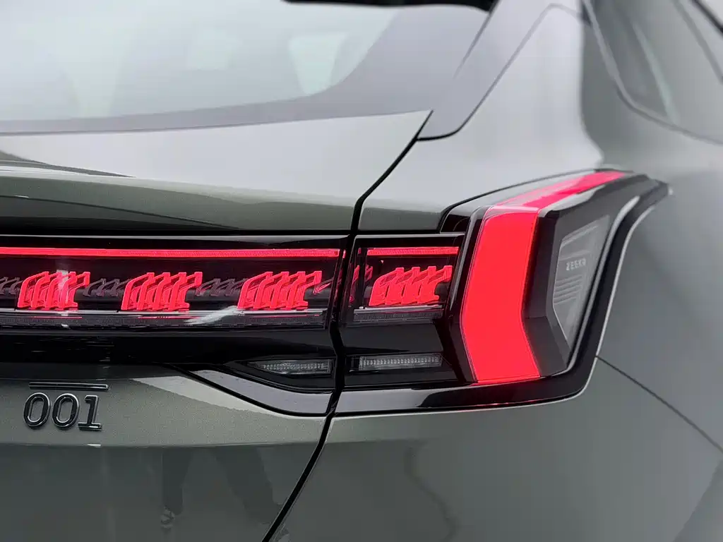 ZEEKR EXTREME KRYPTON 001