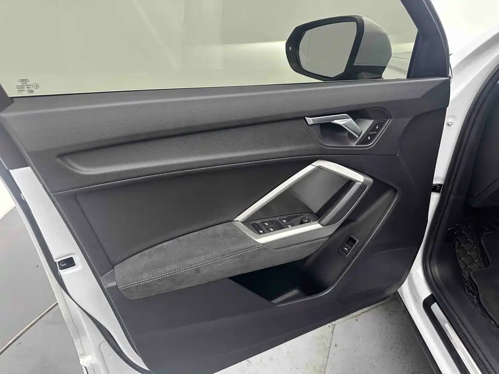 Audi Q3 2022 35 TFSI