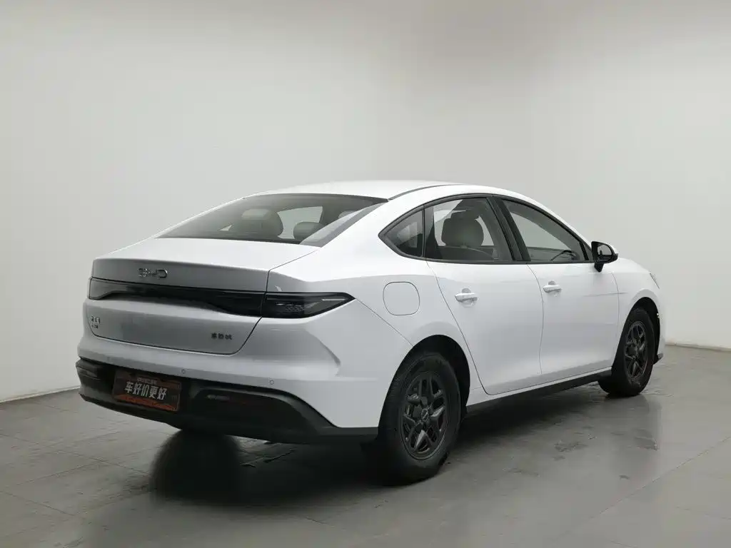 BYD Seal 05 DM-i — миниатюра 2