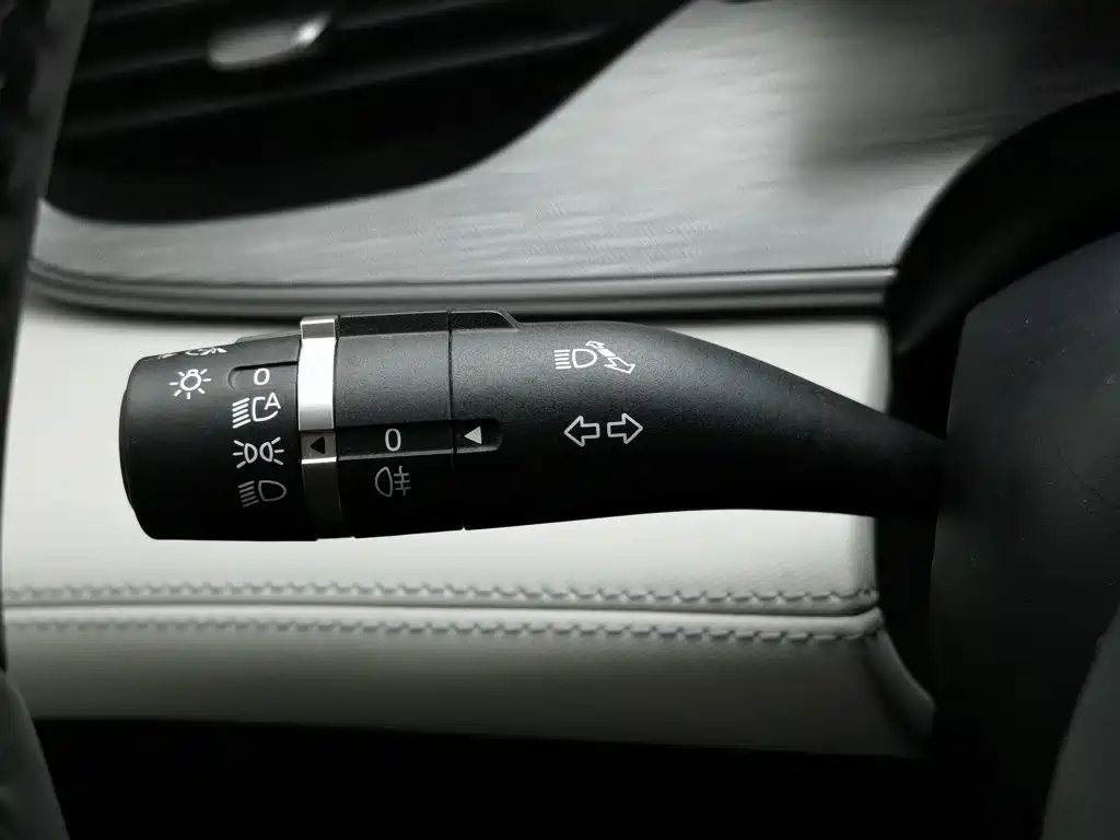 BYD Seal 05 DM-i — миниатюра 21