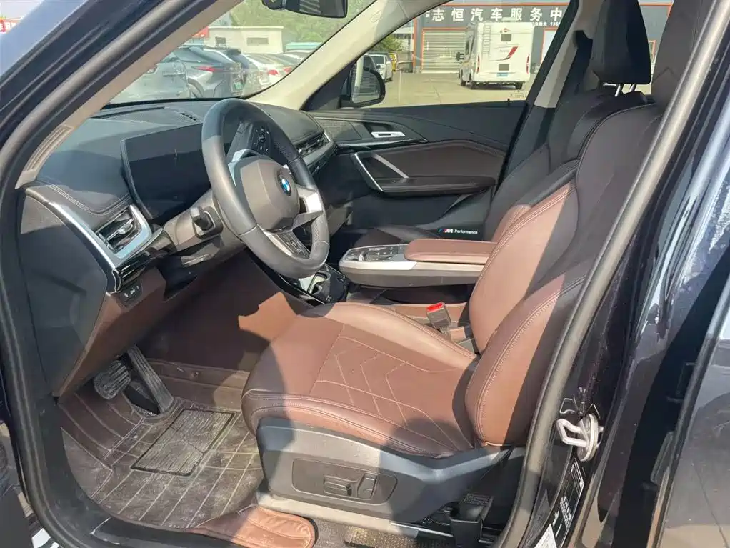 BMW X1 2023 sDrive20Li X