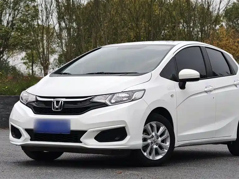 Купить Honda Fit