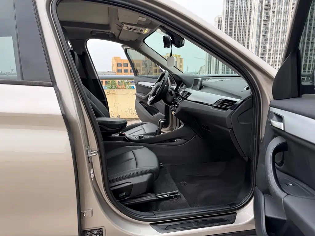 BMW X1 — миниатюра 12